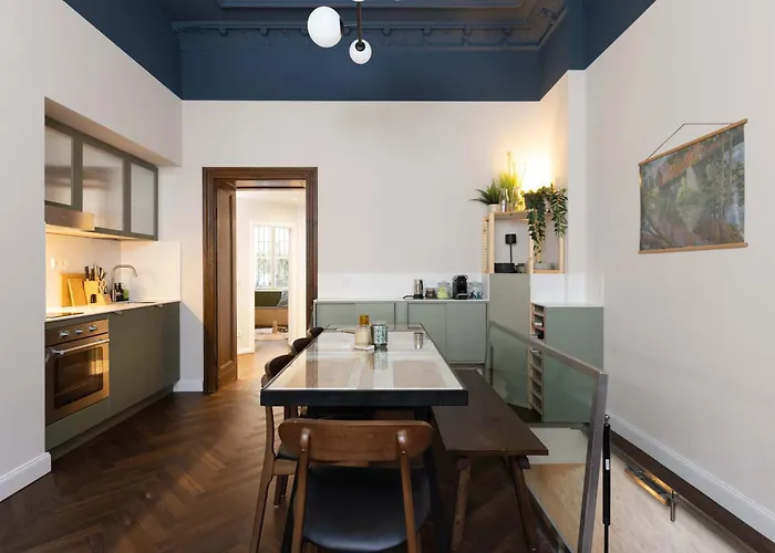 3 Bdr Apt In Prenzlauer Berg With Cinema
