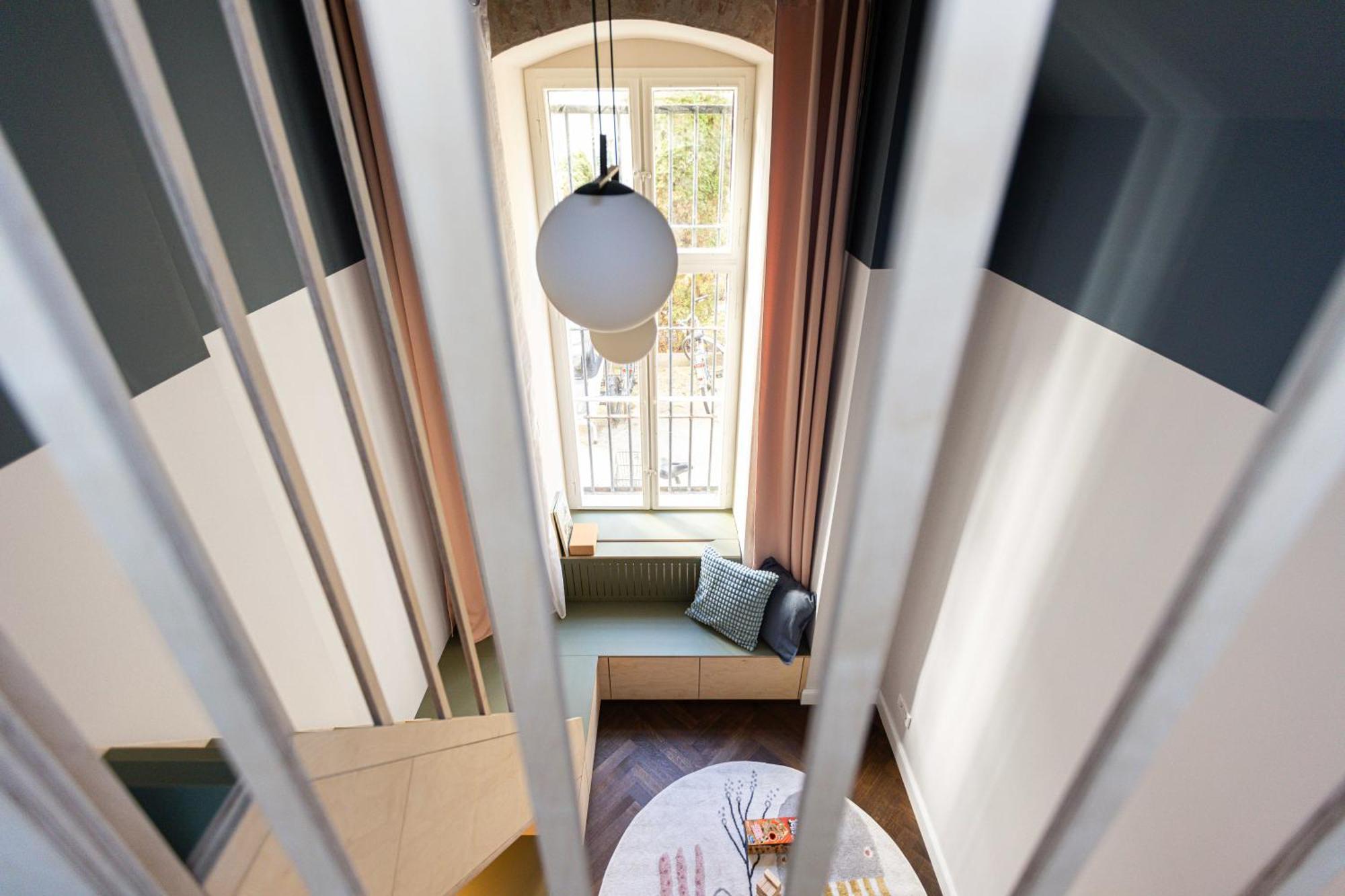 Appartement 3 Bdr In Prenzlauer Berg With Cinema Berlijn